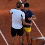 Zverev and Alcaraz after 2024 Roland-Garros final © Glenn Gervot / Panoramic