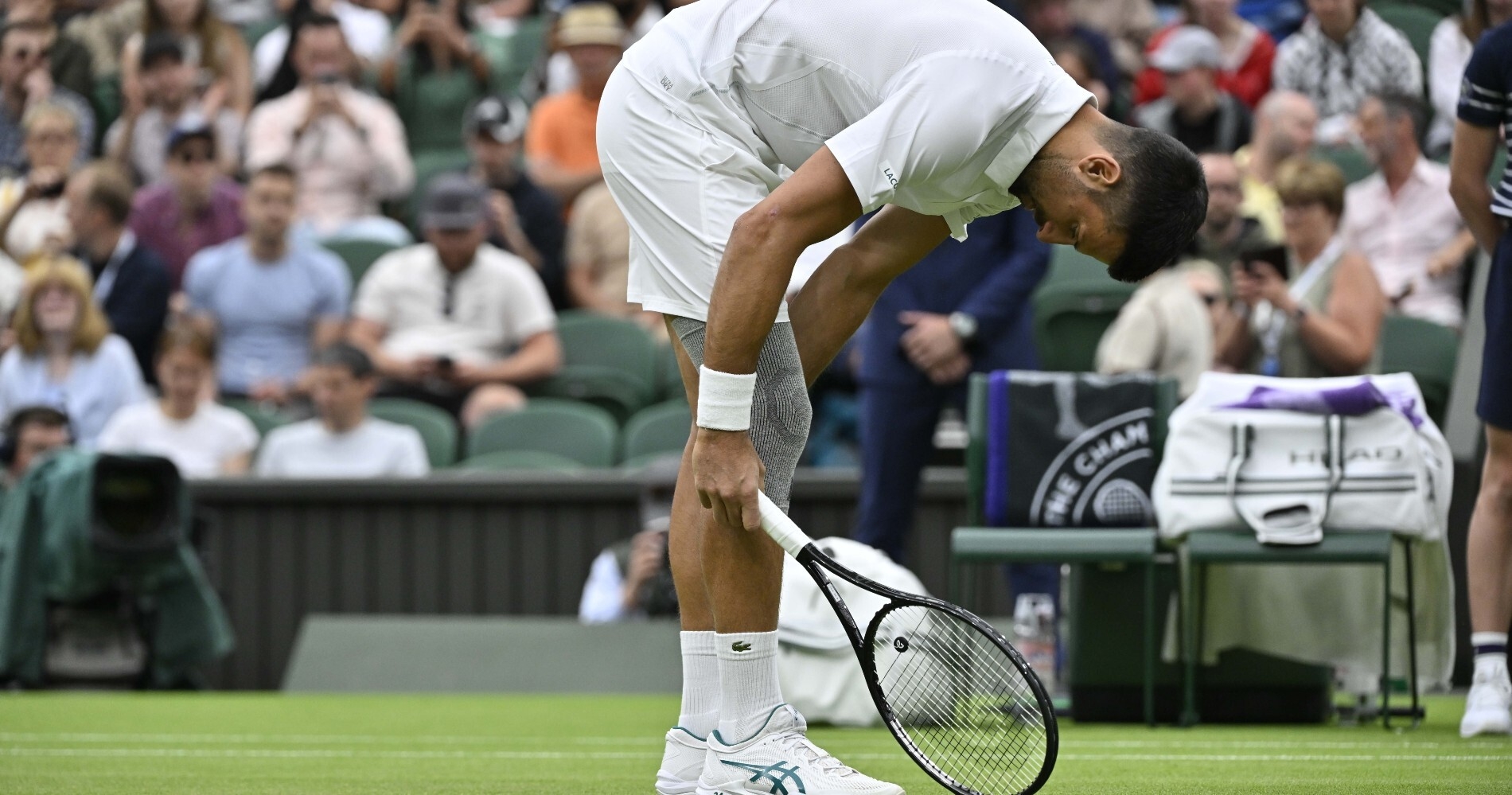 Djokovic: “Moving a lot better, but knee is far from OK”