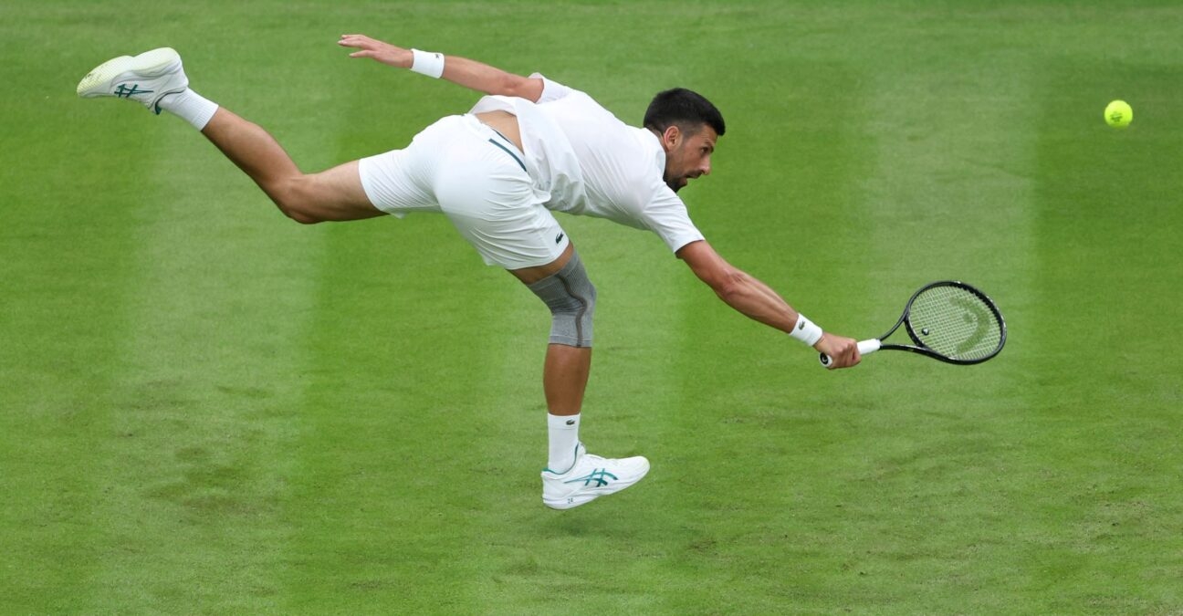 Djokovic knee Wimbledon 2024