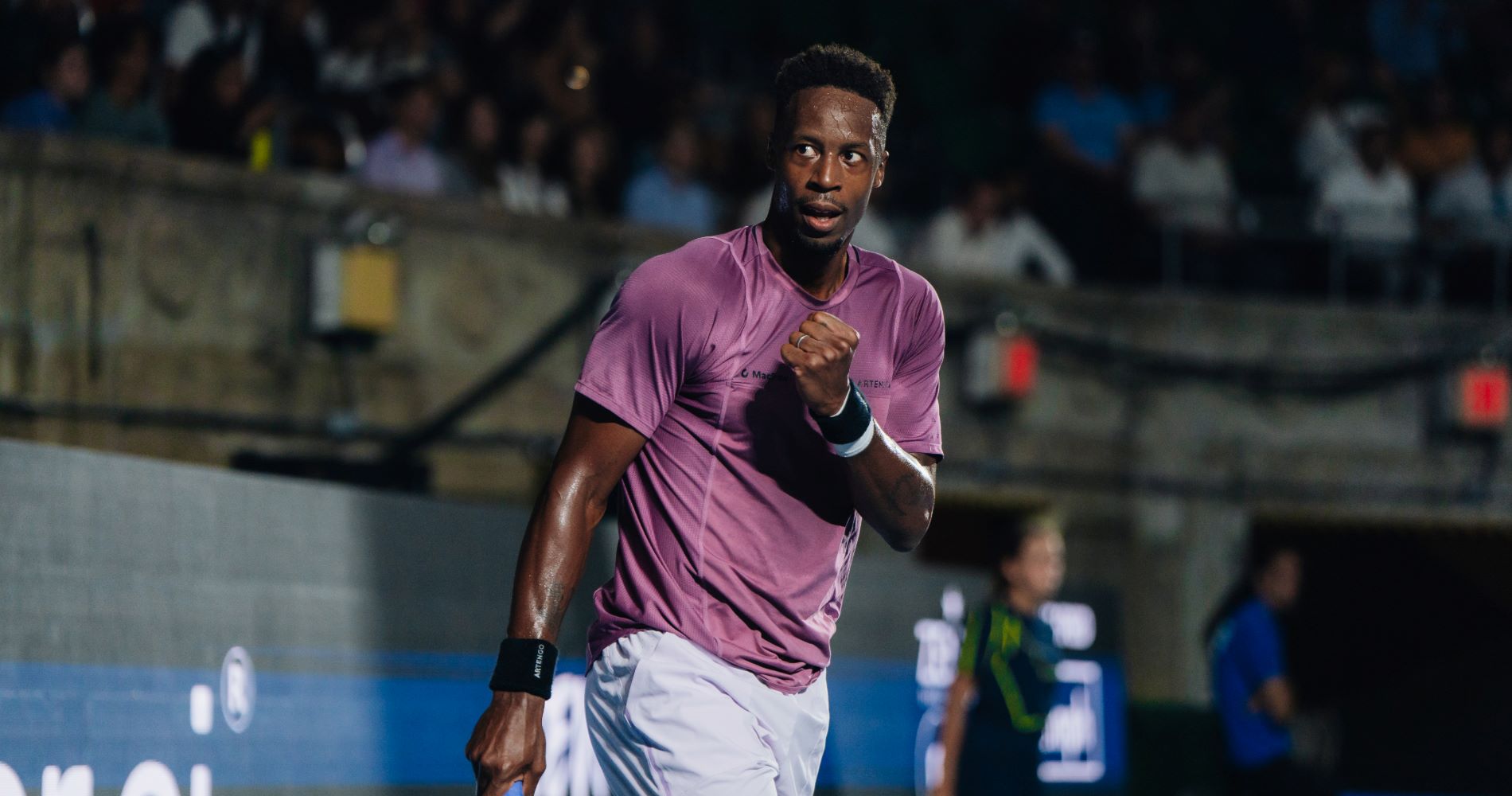 Shanghai Masters: Monfils moves into second round