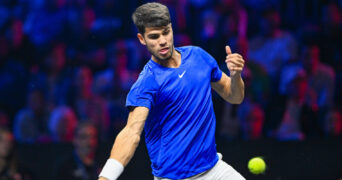 Carlos Alcaraz ESP 22.09.2024 Tennis Laver Cup Tag 3, Uber Arena, Berlin, Berlin Germany *** Carlos Alcaraz ESP 22 09 2024 Tennis Laver Cup Day 3, Uber Arena, Berlin, Berlin Germany 00321, pep_20240922_hm || 297337_0032 . / 2024 3 Action Actionfoto arena ball berlin CUP DTB Herren HORST laver Liga psf quer saison Sportfoto Sportler tag tennis uber x0x