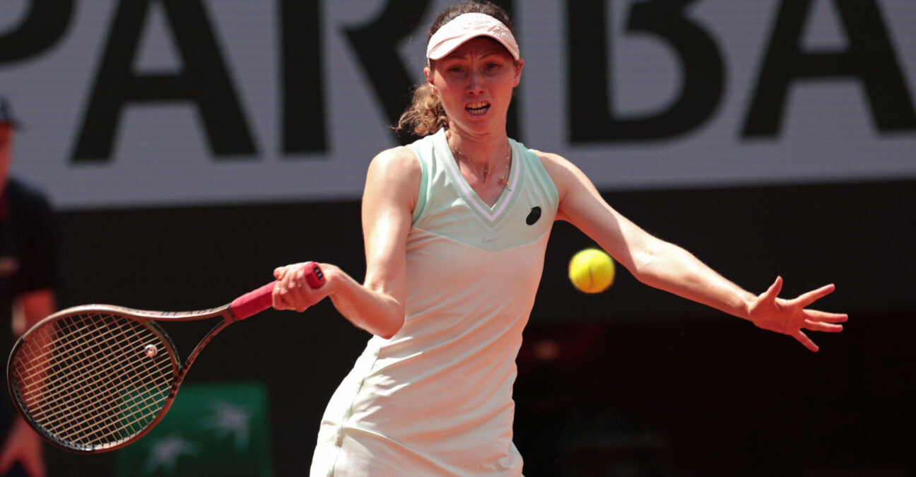 4th June 2024; Roland Garros, Paris, France; 2024 French Open Tennis tournament, Day 10; Cristina Bucsa (ESP) playing with Monica Niculescu (ROU), plays a forehand back to Emma Navarro (USA) and Diane Shnaider (RUS) || 291601_0046 2024 Clay French grand slam open paris Roland-Garros SPORTING sports tennis