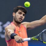 BEIJING, CHINA - OCTOBER 02: Carlos Alcaraz of Spain competes in the Men s Singles Final match against Jannik Sinner of Italy on day ten of 2024 China Open at National Tennis Center on October 2, 2024 in Beijing, China. PUBLICATIONxNOTxINxCHN Copyright: xVCGx 111521667822 || 297990_0023 2024 beijing CHINA FINAL game MEHRSPORT Men open premiumd quer single sport s tennis Tournament x0x