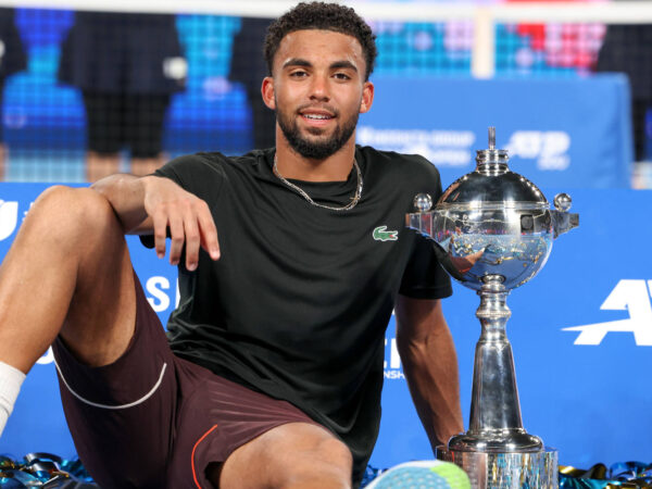 Sieger Arthur Fils mit Pokal, Trophäe Siegerehrung, Presentation Endspiel, Final, Kinoshita Group Japan Open Tennis Championships, Tokyo, Japan *** Winner Arthur Fils with trophy, trophy award ceremony, presentation final, final, Kinoshita Group Japan Open Tennis Championships, Tokyo, Japan || 297916_0040 2024 Arthur athlete ATP championship CHAMPIONSHIPS competitor court doubles EVENT fils hard Hasenkopf Herren international japan juergen MEHRSPORT Men OCTOBER open Outdoor premiumd quer Singles sport s tennis tokyo TOUR Tournament world x0x