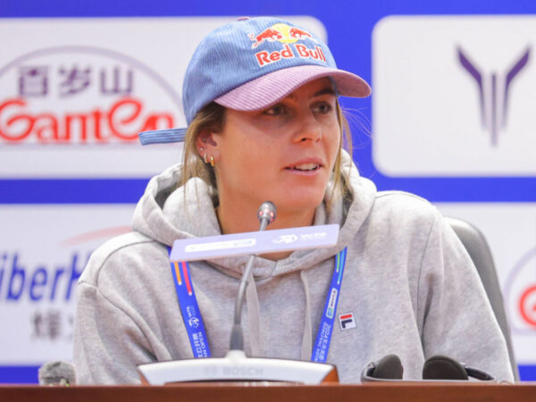 WUHAN, CHINA - OCTOBER 07: Emma Navarro of United States attends a press conference, PK, Pressekonferenz on day three of 2024 Wuhan Open at Optics Valley International Tennis Center on October 7, 2024 in Wuhan, Hubei Province of China. PUBLICATIONxNOTxINxCHN Copyright: xVCGx 111522366314 || 298283_0056 2024 CHINA CONFERENCE MEHRSPORT open PK premiumd PRESS province quer sport tennis WUHAN x0x