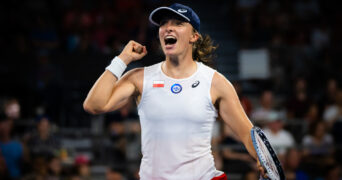 January 2, 2023, BRISBANE, AUSTRALIA: Iga Swiatek of Poland in action during her second round-robin match at the 2023 United Cup Brisbane tennis tournament against Belinda Bencic of Switzerland || 252610_0069 Australia brisbane CUP PRESS sport sports tennis united WTA zagency zlast24 zselect ZSPORT ZTENNIS Zuma ZUMAPRESS.com zwire