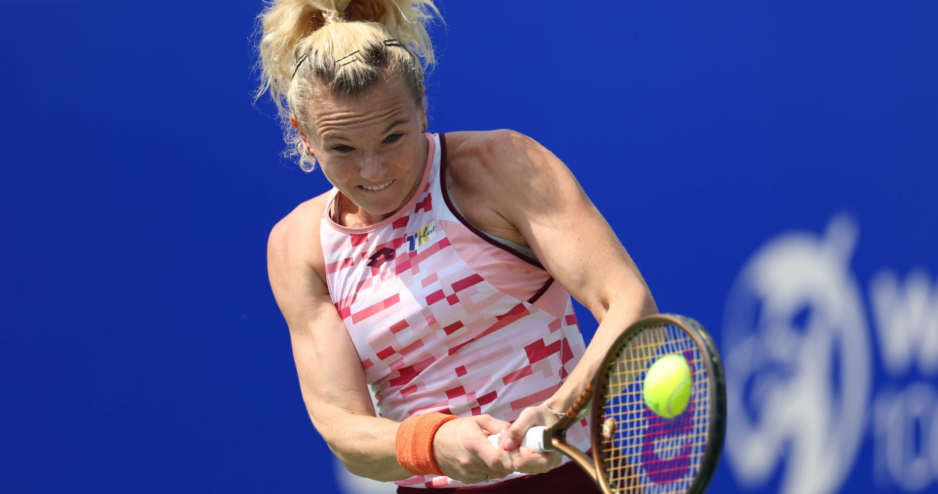 Guangzhou: Top seed Siniakova beats Parks to reach last eight