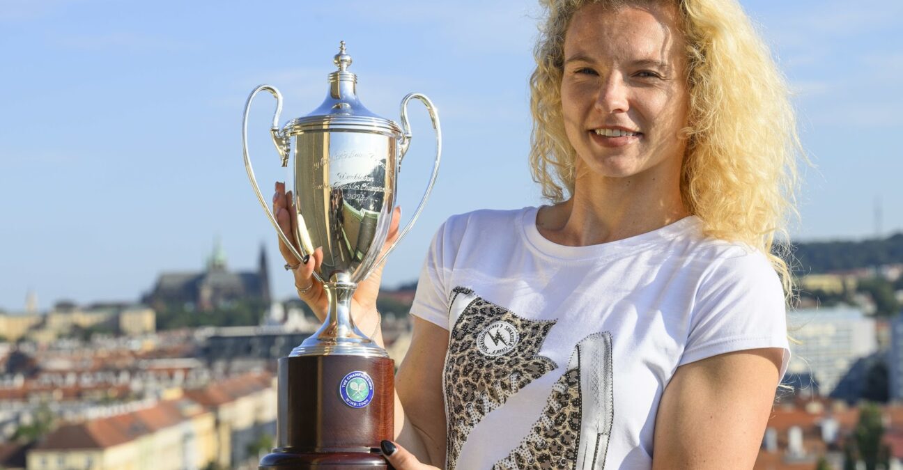 Katerina Siniakova showing her Wimbledon trophy back home in Prague in 2024 (CTK Photobank_Panoramic).jpg