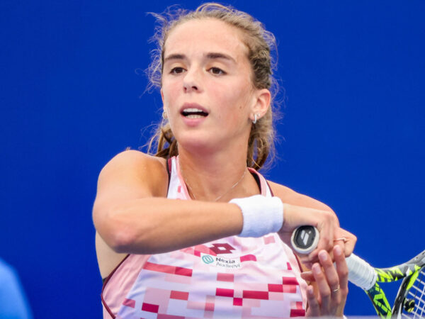 WUHAN, CHINA - OCTOBER 06: Lucia Bronzetti of Italy competes in the Women s Singles Qualifying second round match against Camila Osorio of Colombia on day two of 2024 Wuhan Open at Optics Valley International Tennis Center on October 6, 2024 in Wuhan, Hubei Province of China. PUBLICATIONxNOTxINxCHN Copyright: xVCGx 111522186754 || 298244_0017 2024 CHINA MEHRSPORT premiumd province quer Singles sport tennis Women WUHAN x0x