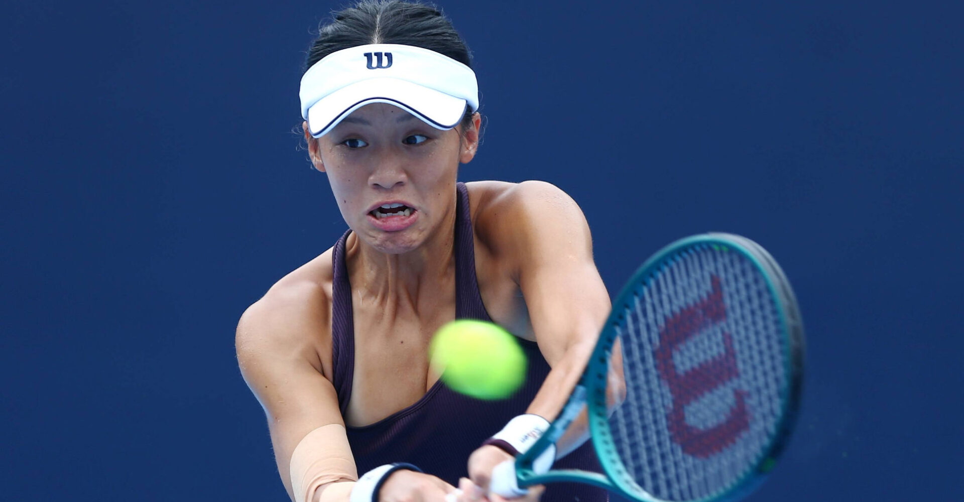 Guangzhou Open Wei upsets sixth seed Sramkova Tennis Majors