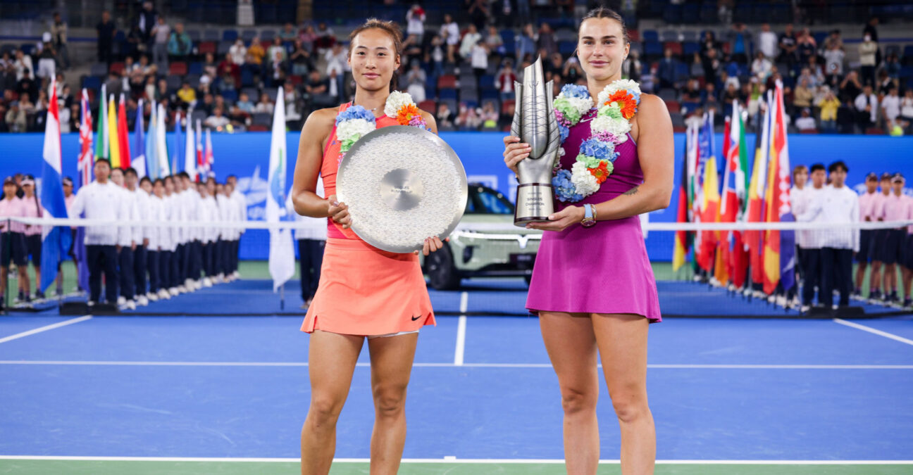 WUHAN, CHINA - OCTOBER 13: Champion Aryna Sabalenka R and runner-up Zheng Qinwen of China pose with their trophies during the awarding ceremony after the Women s Singles Final match on day nine of 2024 Wuhan Open at Optics Valley International Tennis Center on October 13, 2024 in Wuhan, Hubei Province of China. 111523557133 || 298597_0011 2024 awards ceremony Damen FINAL game Highlight MEHRSPORT open premiumd province quer Singles sport tennis Women WTA WUHAN x0x