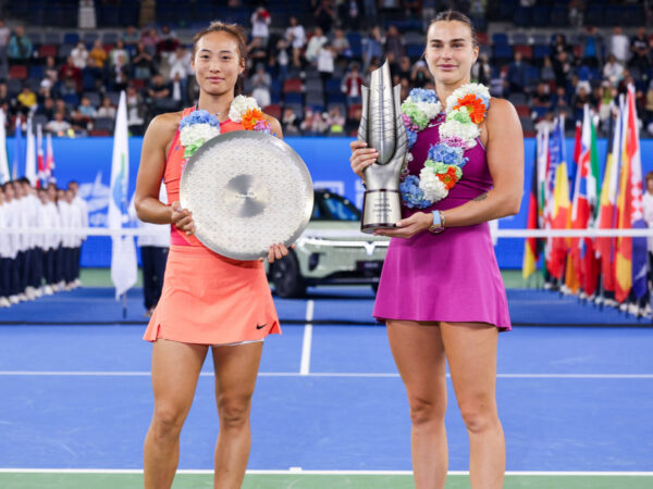 WUHAN, CHINA - OCTOBER 13: Champion Aryna Sabalenka R and runner-up Zheng Qinwen of China pose with their trophies during the awarding ceremony after the Women s Singles Final match on day nine of 2024 Wuhan Open at Optics Valley International Tennis Center on October 13, 2024 in Wuhan, Hubei Province of China. 111523557133 || 298597_0011 2024 awards ceremony Damen FINAL game Highlight MEHRSPORT open premiumd province quer Singles sport tennis Women WTA WUHAN x0x