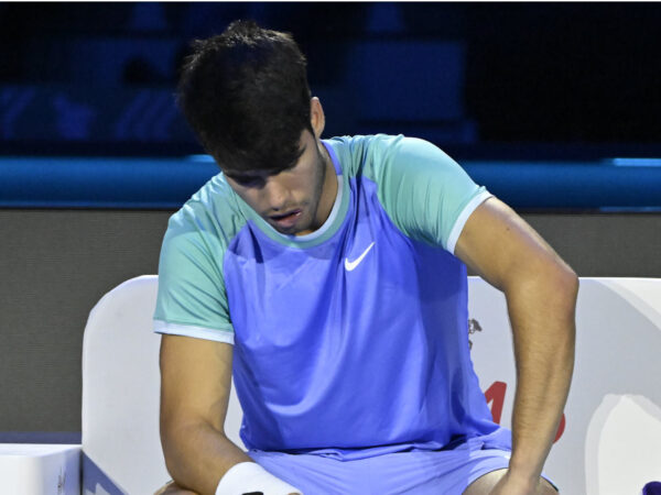 Carlos Alcaraz struggles in his opening match at the 2024 ATP Finals