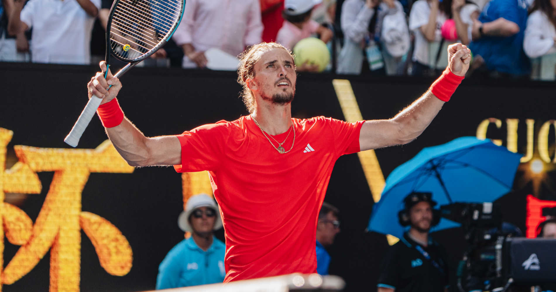 Clutch Zverev first man into Australian Open semifinals