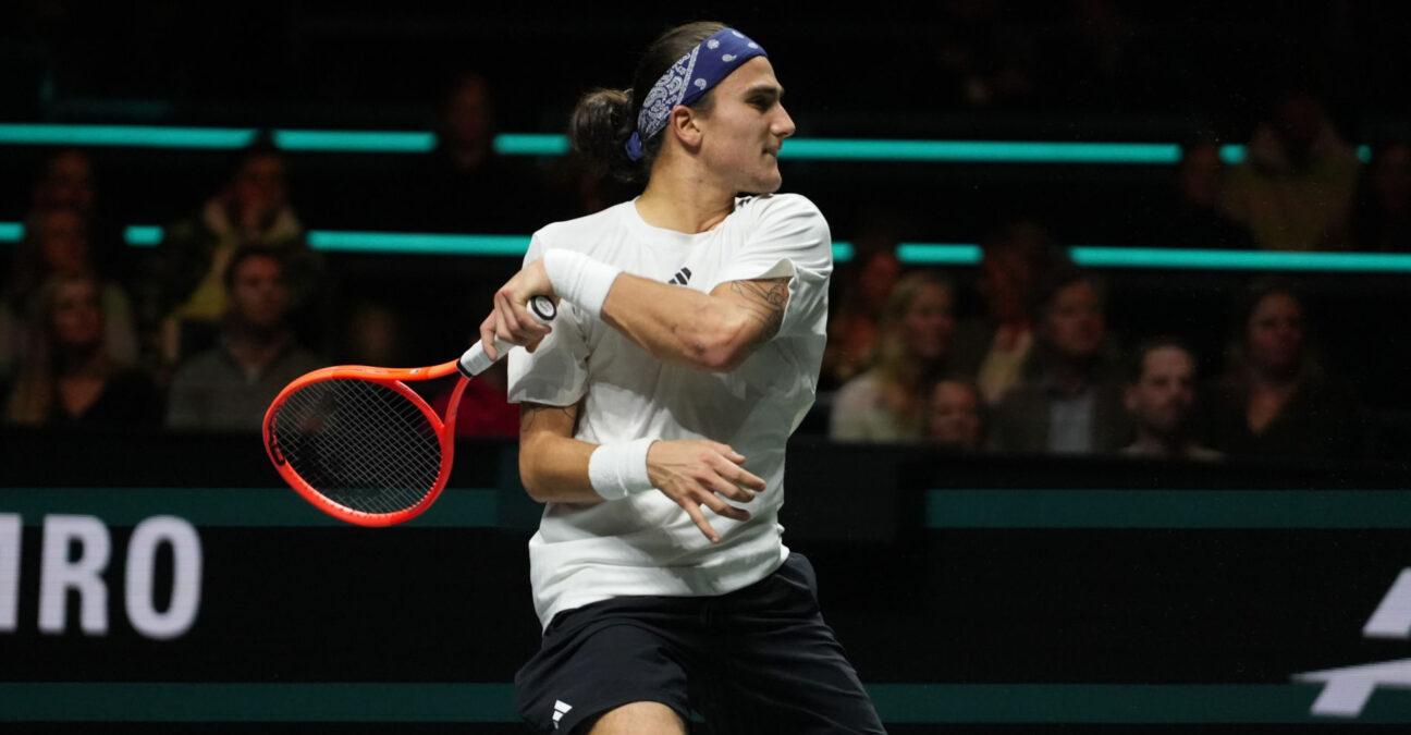 Tennis, ATP Rotterdam Open 2025 Bellucci takes out Tsitsipas