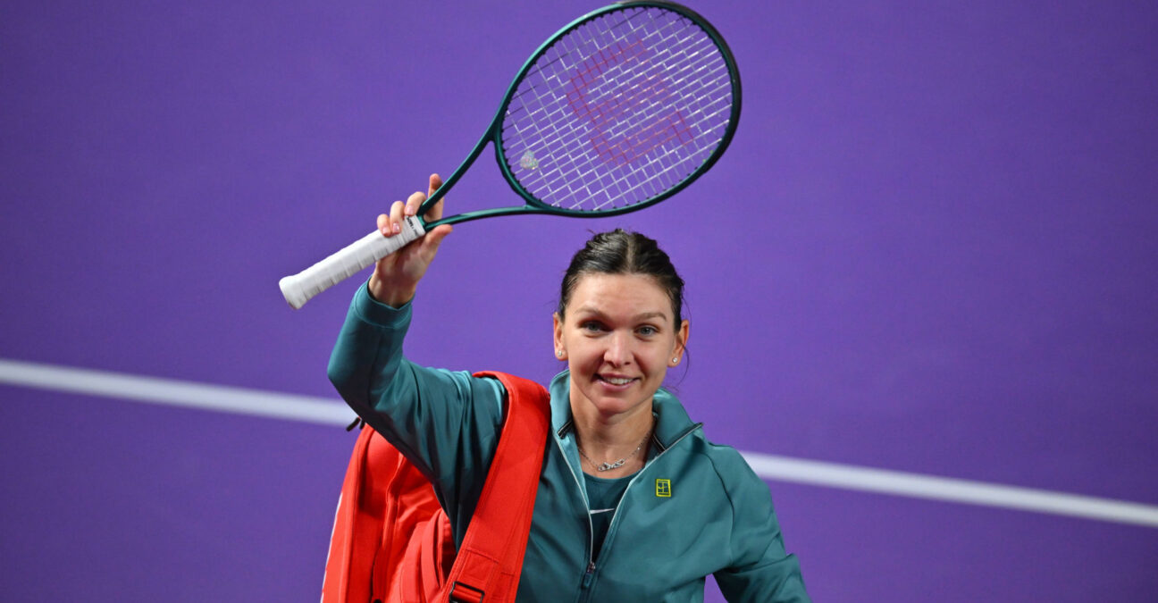 CLUJ-NAPOCA - TRANSYLVANIA OPEN - 4 FEB 2025 Simona Halep of Romania in action against Lucia Bronzetti of Italy during the WTA, Tennis Damen Tour Transylvania Open single match, in Cluj Napoca, Monday 04 February 2025.