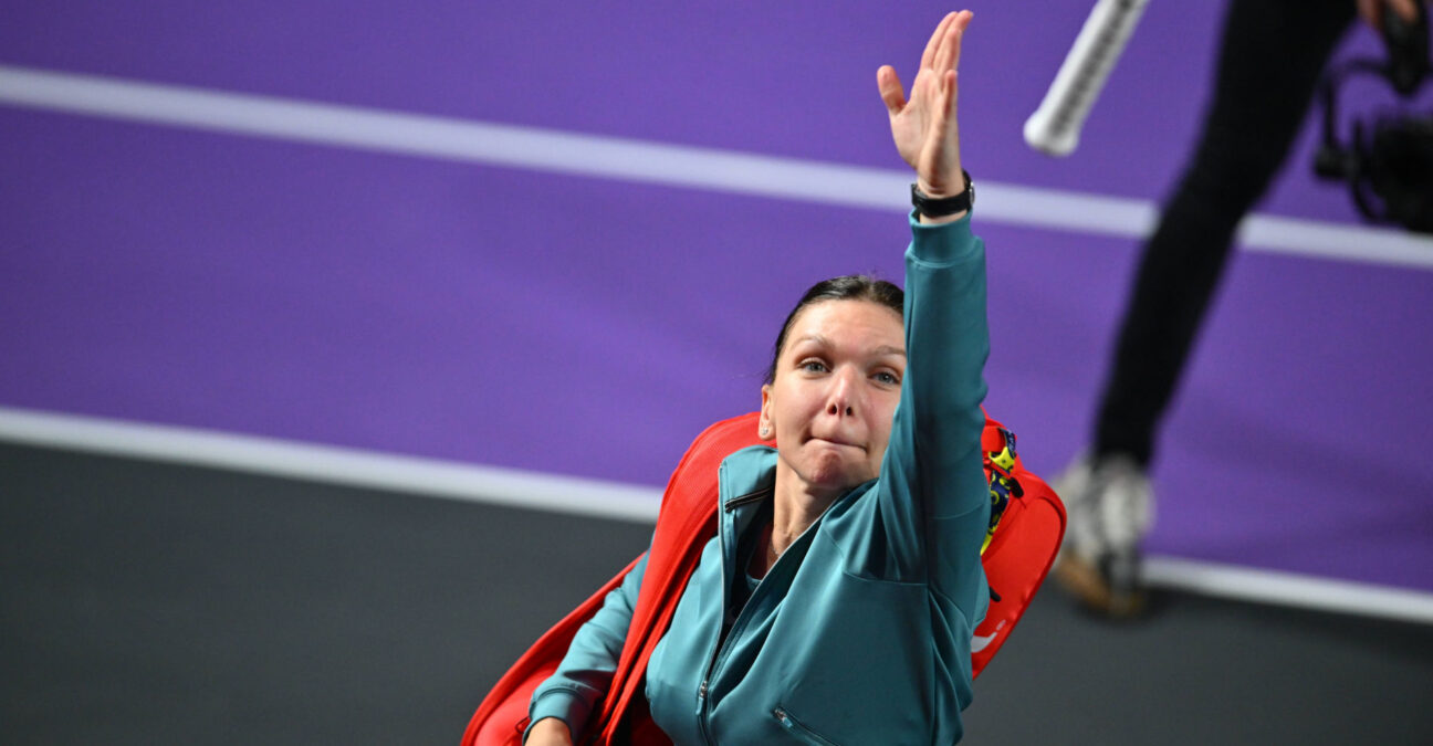 CLUJ-NAPOCA - TRANSYLVANIA OPEN - 4 FEB 2025 Simona Halep of Romania in action against Lucia Bronzetti of Italy during the WTA, Tennis Damen Tour Transylvania Open single match, in Cluj Napoca, Monday 04 February 2025.