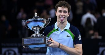 Ugo Humbert wins the 2025 Marseille Open title