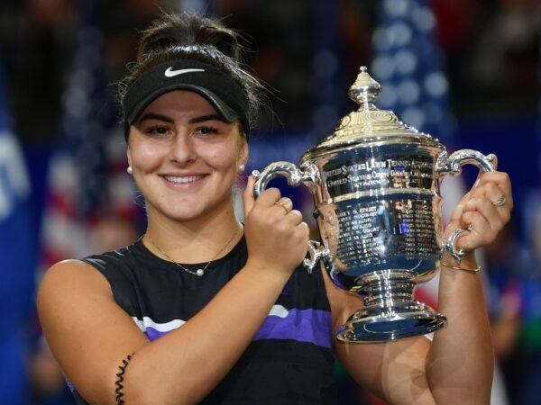 Bianca Andreescu with her 2019 US Open trophy