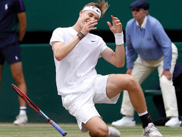 Denis Shapovalov at Wimbledon in 2021