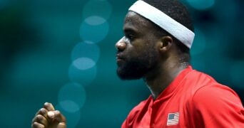 Frances Tiafoe avec les États-Unis lors de la Coupe Davis