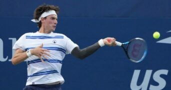 Marc-Andrea Huesler hitting a forehand at the US Open 2022