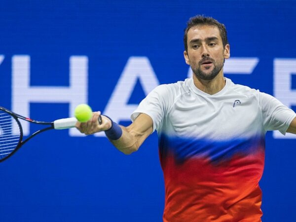 Marin Cilic hitting a forehand at the US Open 2022