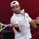 Matteo Berrettini hitting a forehand against Spaniard Roberto Carballes Baena at the Firenze Open in 2022