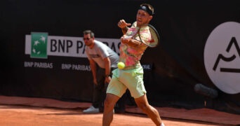 Alex Molcan en finale de Lyon face à Cameron Norrie