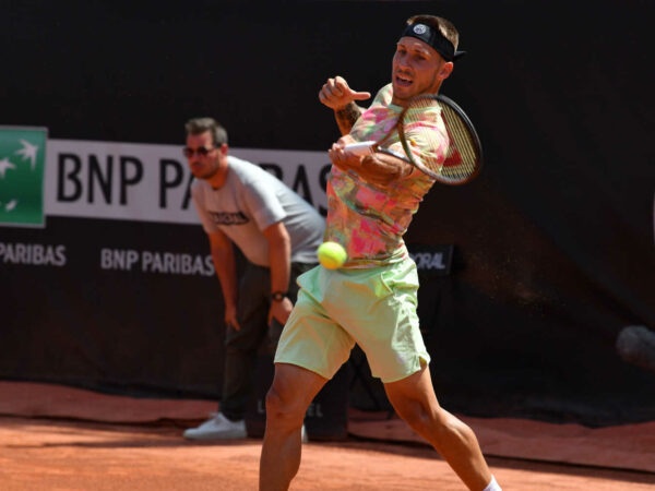 Alex Molcan en finale de Lyon face à Cameron Norrie