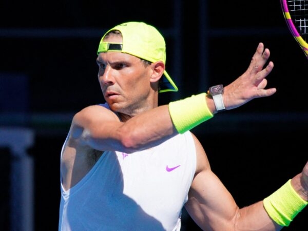 Rafael Nadal entraînement Open d'Australie 2023 coup droit casquette