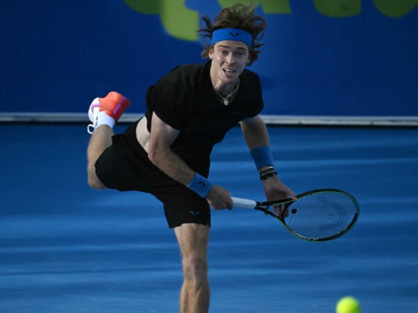 Andrey Rublev à l'entraînement à Doha en 2023