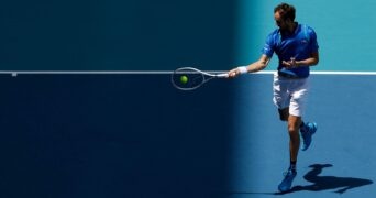 Daniil Medvedev Miami coup droit