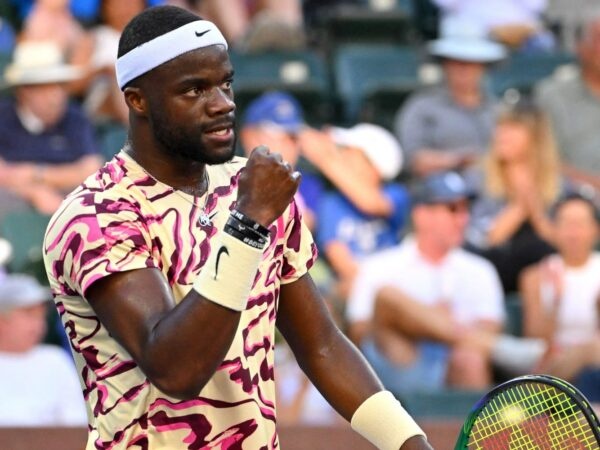 Frances Tiafoe Indian Wells 2023 célébration poing serré