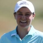 Ashleigh Barty jouant au golf - © AI / Reuters / Panoramic