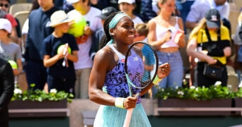 Coco Gauff ( USA ) jouant à Roland-Garros 2022 - Federico Pestellini / Panoramic