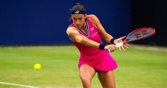 Caroline Garcia Berlin 2023 revers slicé