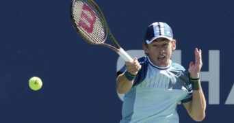 Coup droit d'Alex de Minaur à l'US Open