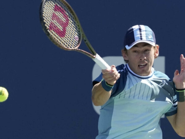 Coup droit d'Alex de Minaur à l'US Open