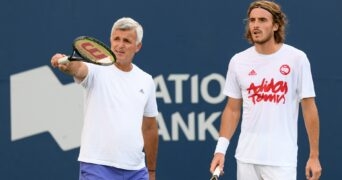 Stefanos Tsitsipas et son père Apostolos, Toronto 2021