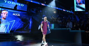 Casper Ruud ATP Finals 2024 entrée sur le court