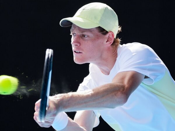 Jannik Sinner Open d'Australie 2025 revers