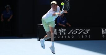 Jannik Sinner Open d'Australie 2025 retour revers