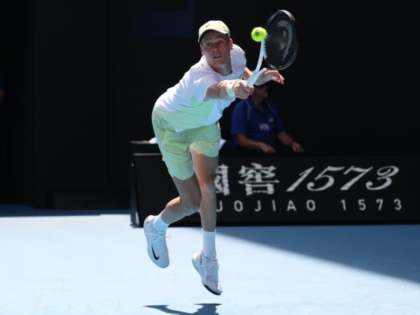 Jannik Sinner Open d'Australie 2025 retour revers